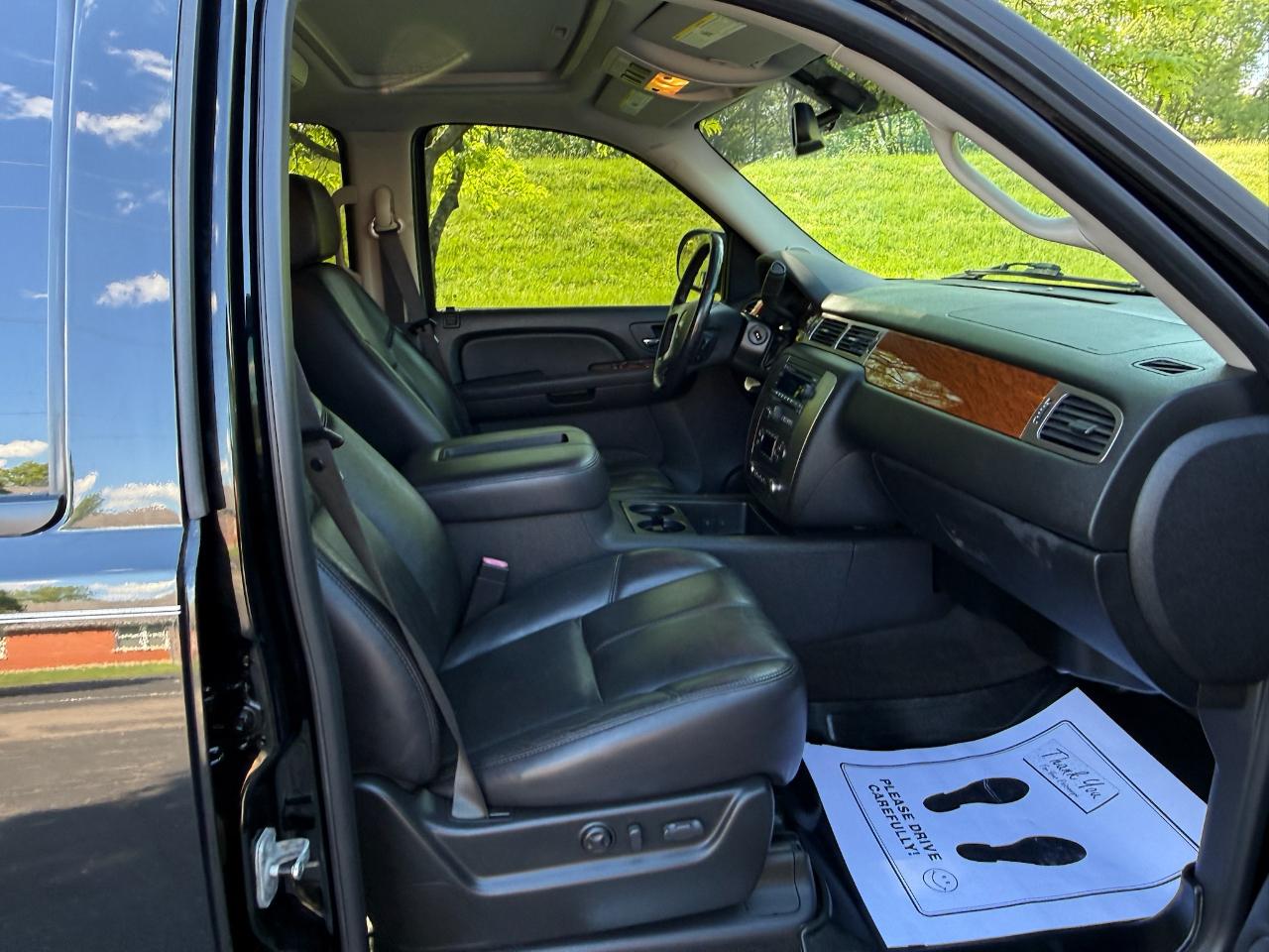 GMC Yukon XL SLT 4WD 2007