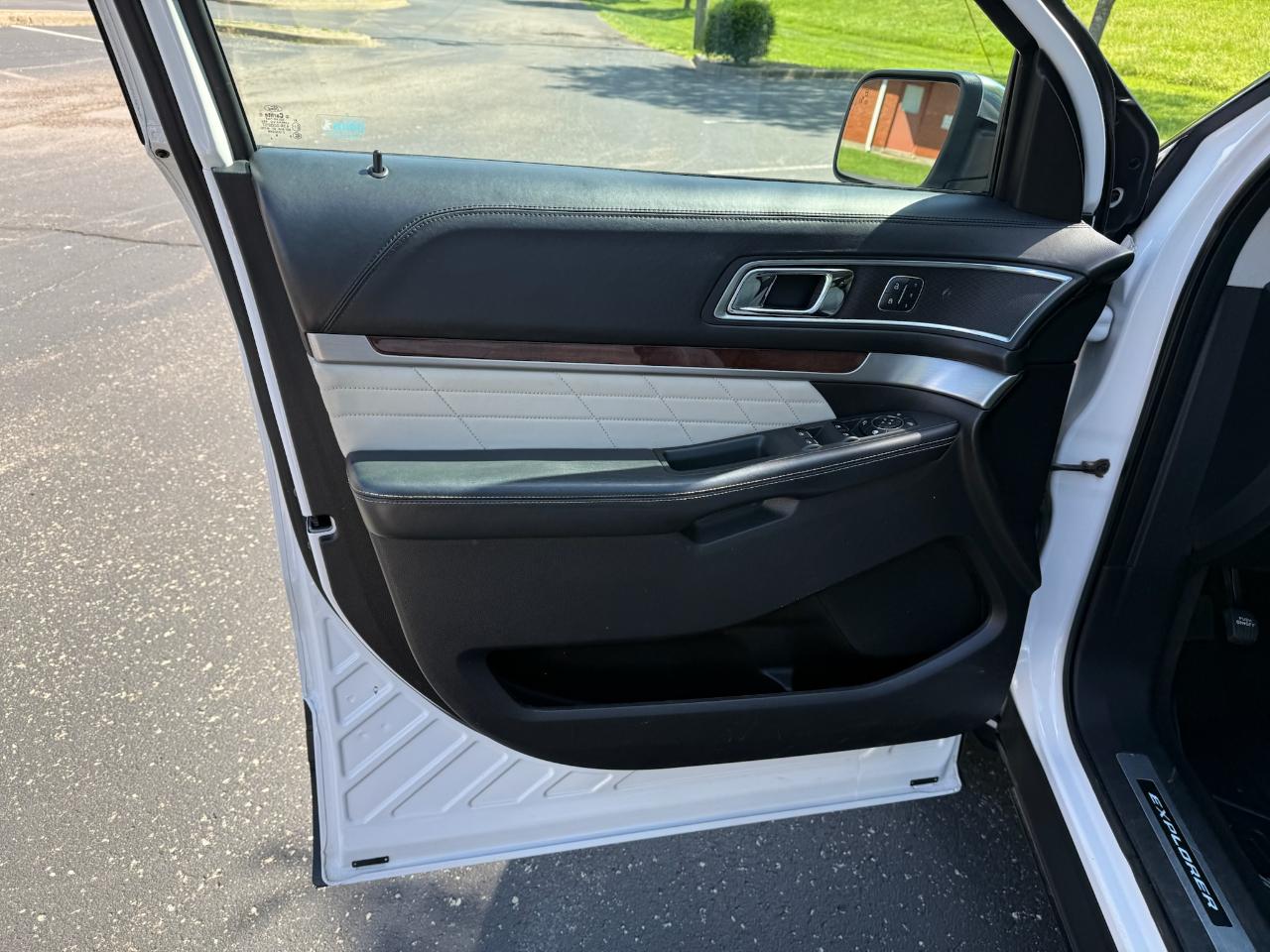 Ford Explorer Platinum AWD 2016