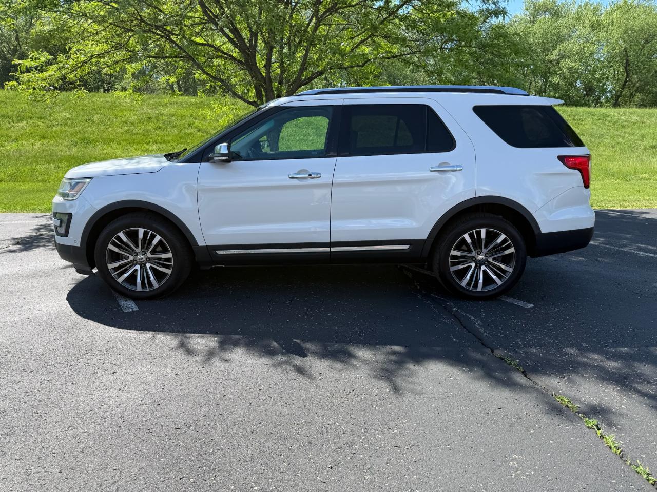 Ford Explorer Platinum AWD 2016