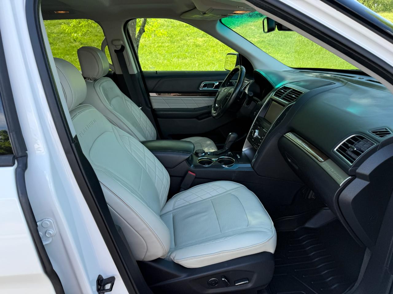 Ford Explorer Platinum AWD 2016