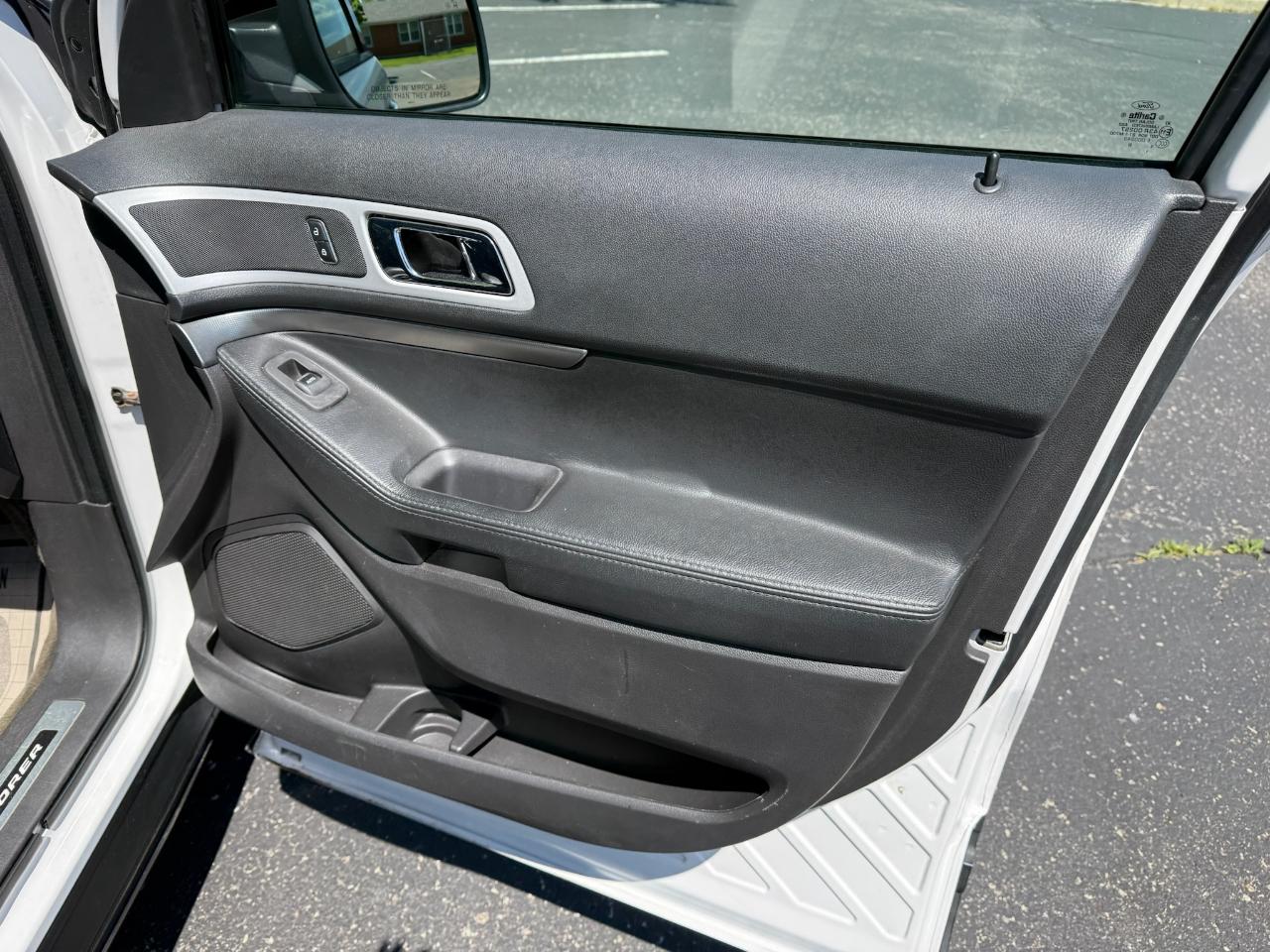 Ford Explorer Sport 4WD 2013