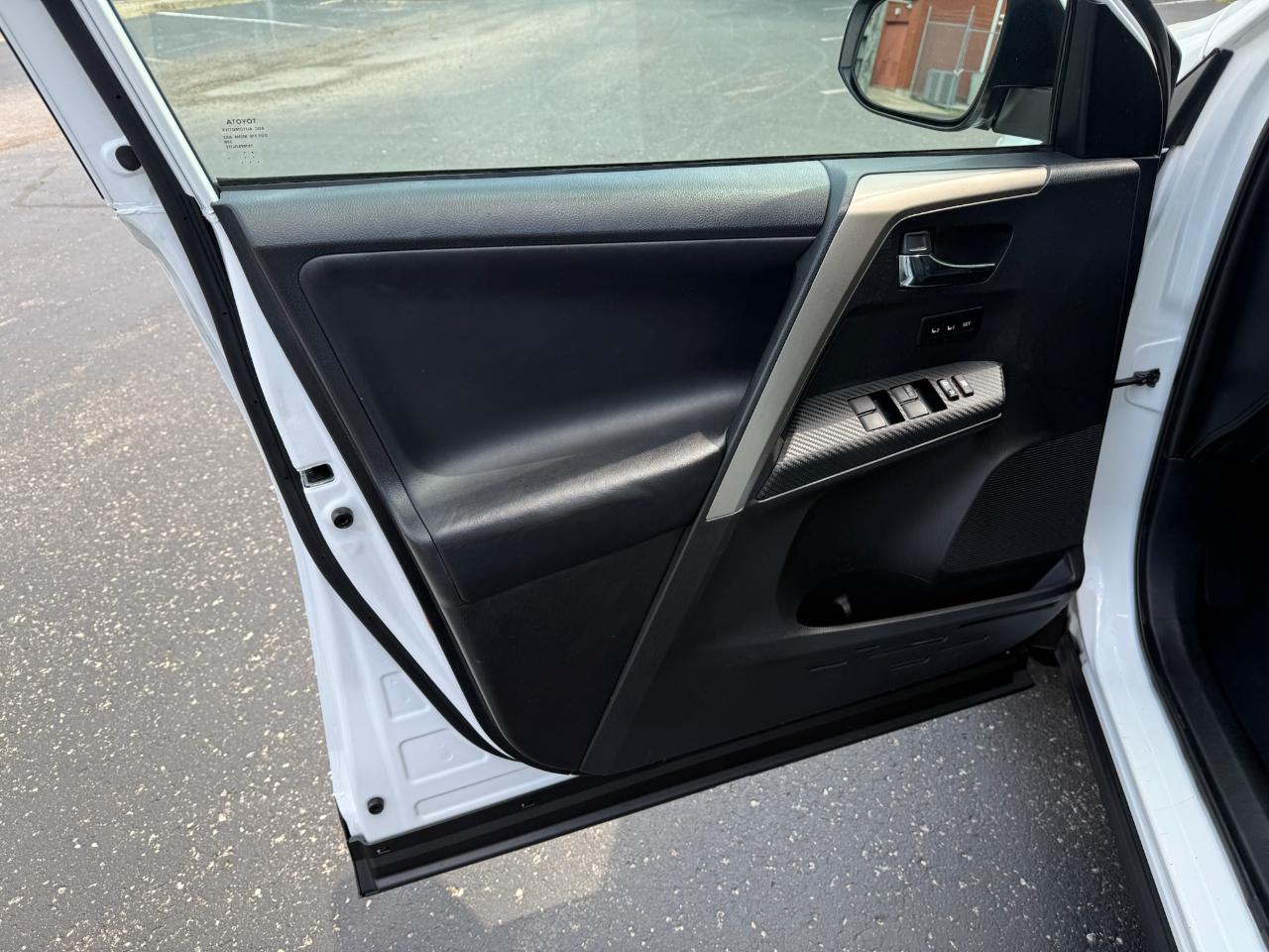 Toyota RAV4 Limited AWD 2013