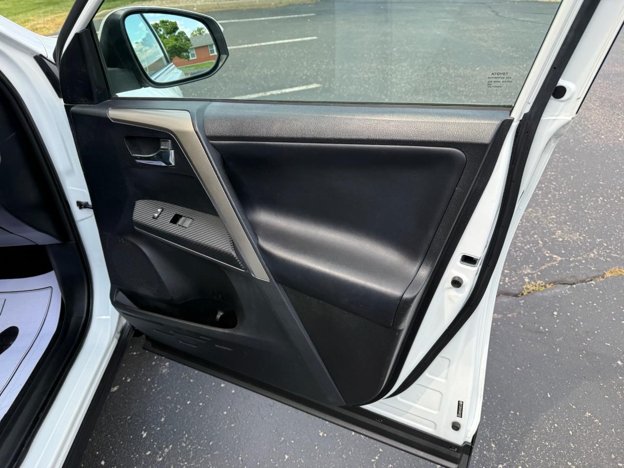 Toyota RAV4 Limited AWD 2013