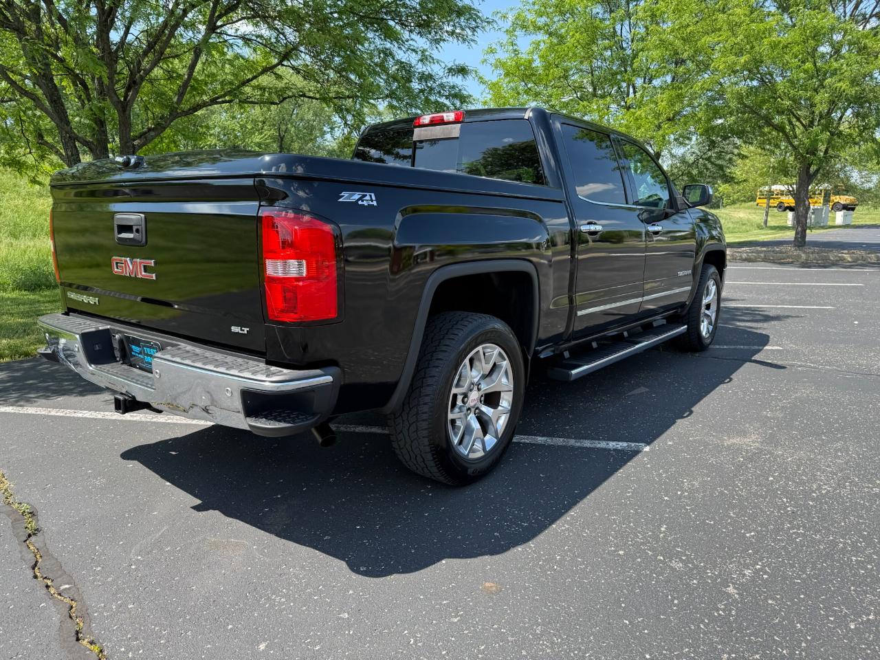 GMC Sierra 1500 SLT Crew Cab Short Box 4WD 2015