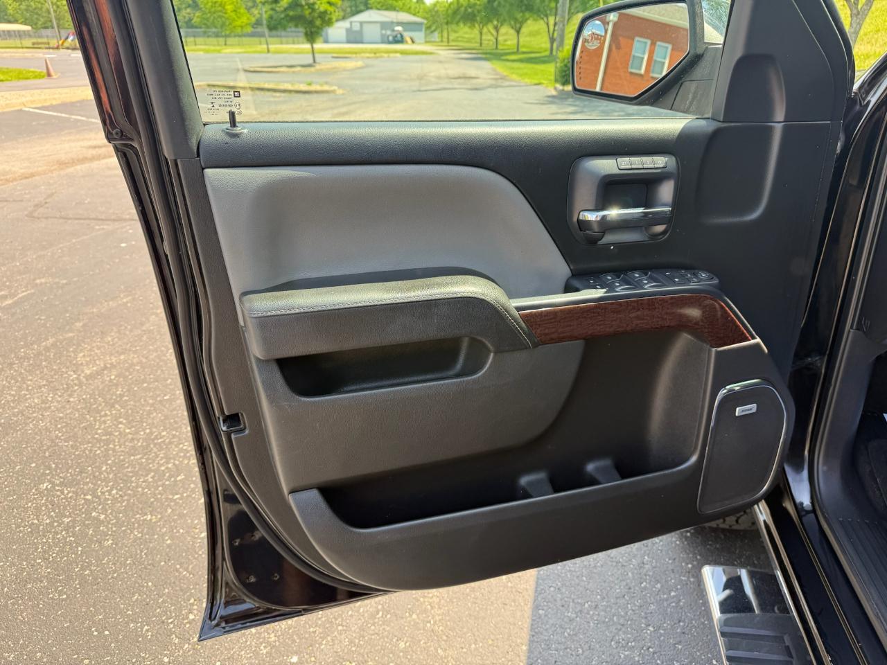 GMC Sierra 1500 SLT Crew Cab Short Box 4WD 2015