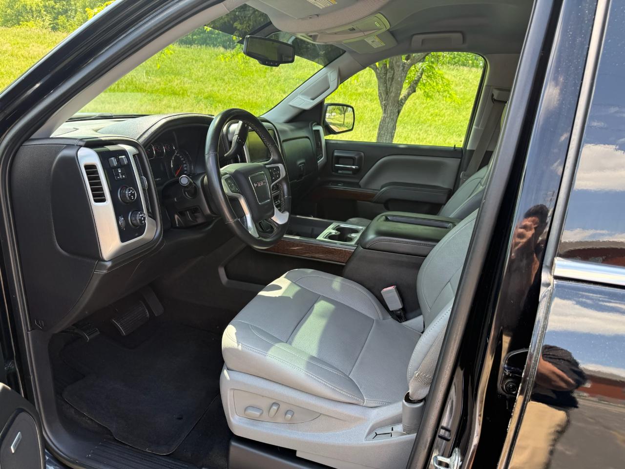 GMC Sierra 1500 SLT Crew Cab Short Box 4WD 2015