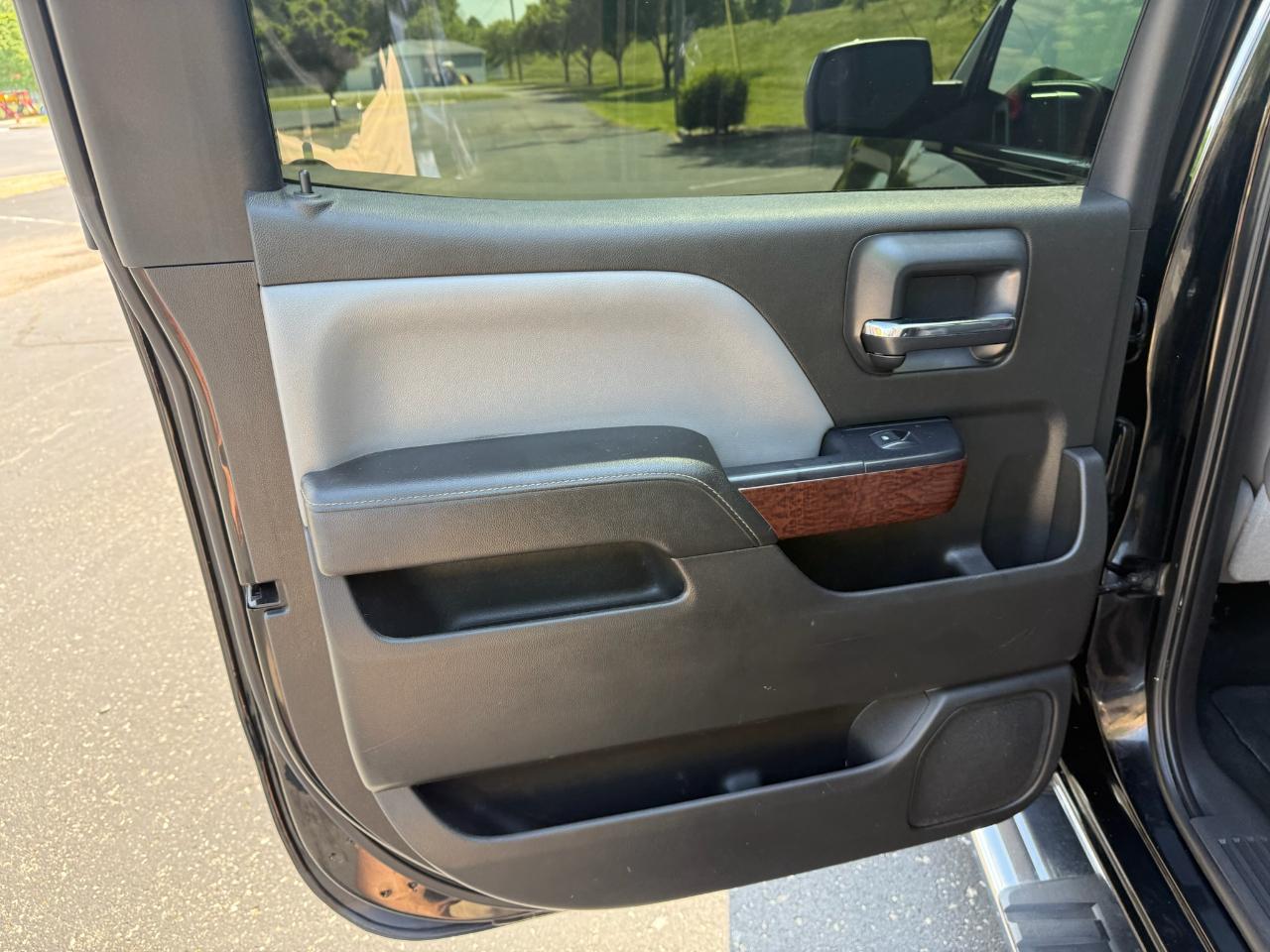 GMC Sierra 1500 SLT Crew Cab Short Box 4WD 2015