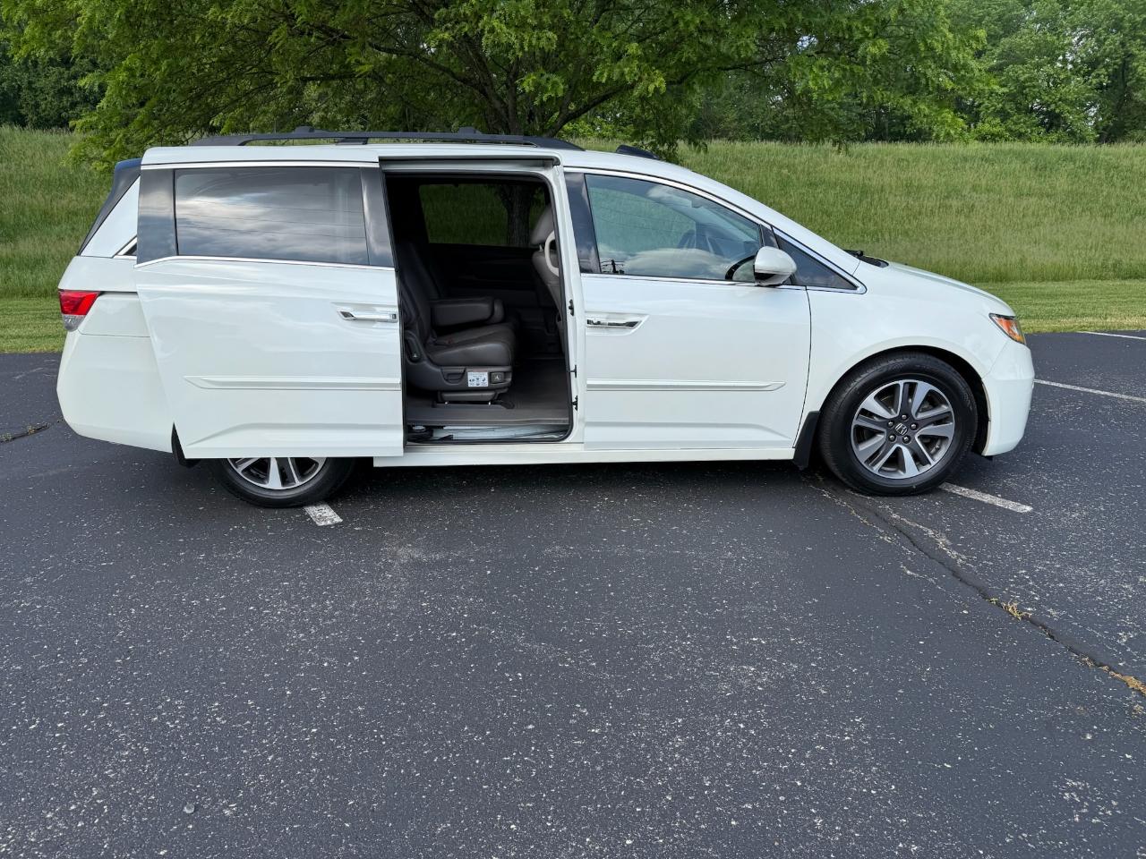 Honda Odyssey Touring Elite 2014