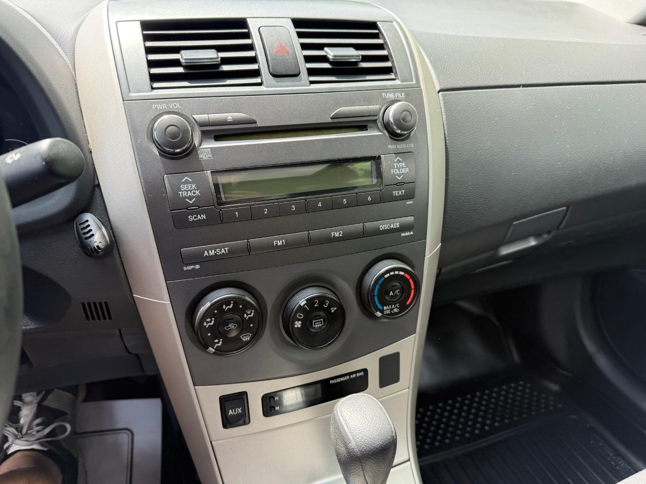 Toyota Corolla S Premium 4D Sedan 2010