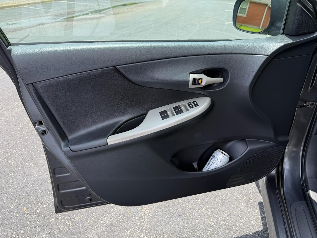 Toyota Corolla S Premium 4D Sedan 2010