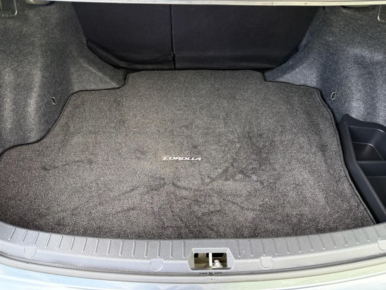 Toyota Corolla S Premium 4D Sedan 2010