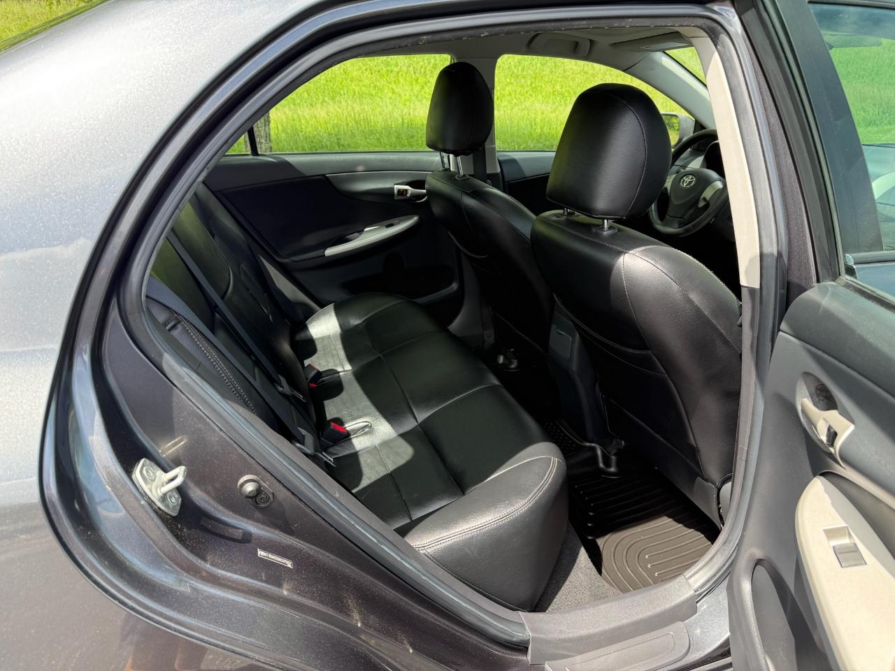 Toyota Corolla S Premium 4D Sedan 2010