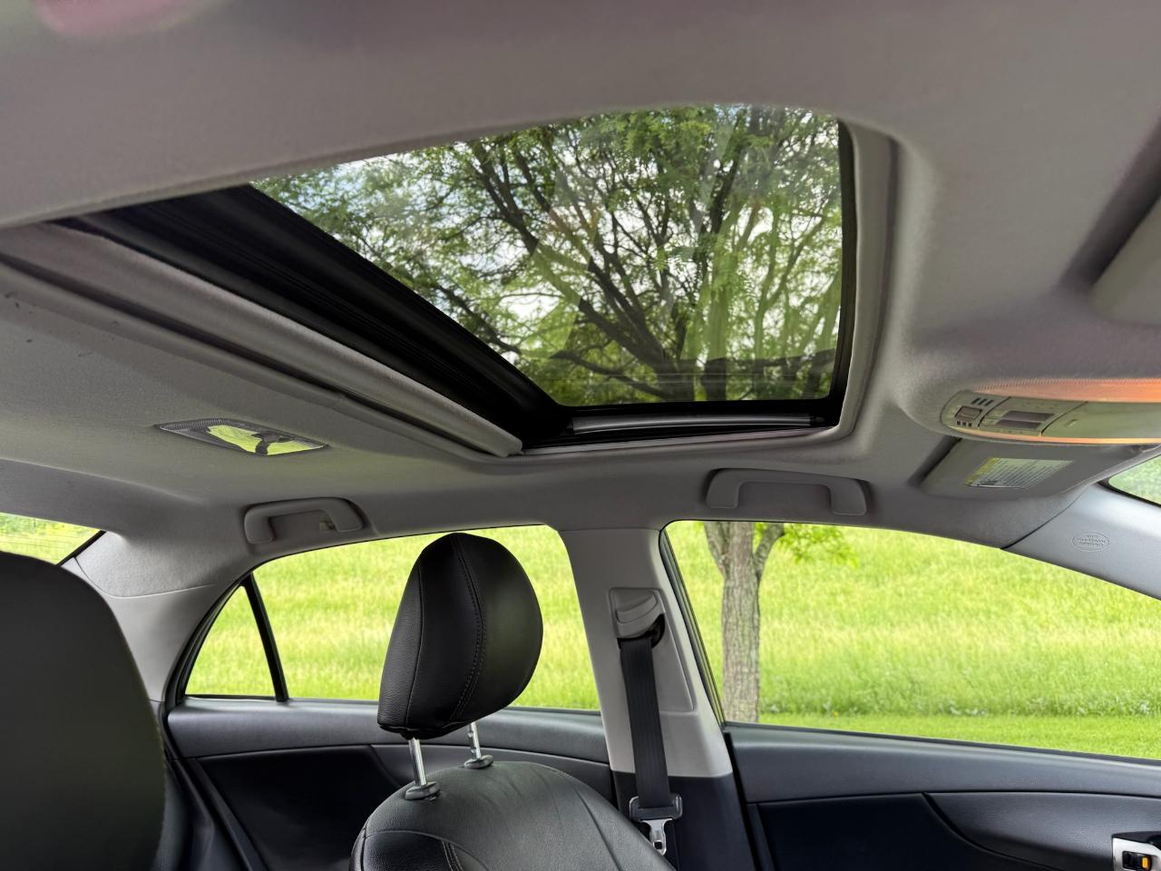 Toyota Corolla S Premium 4D Sedan 2010