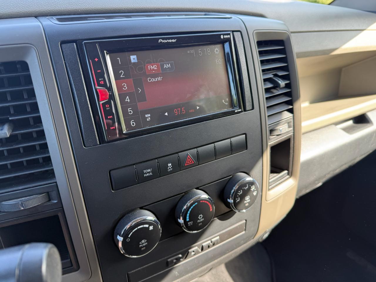 RAM 1500 ST Crew Cab 2WD 2012