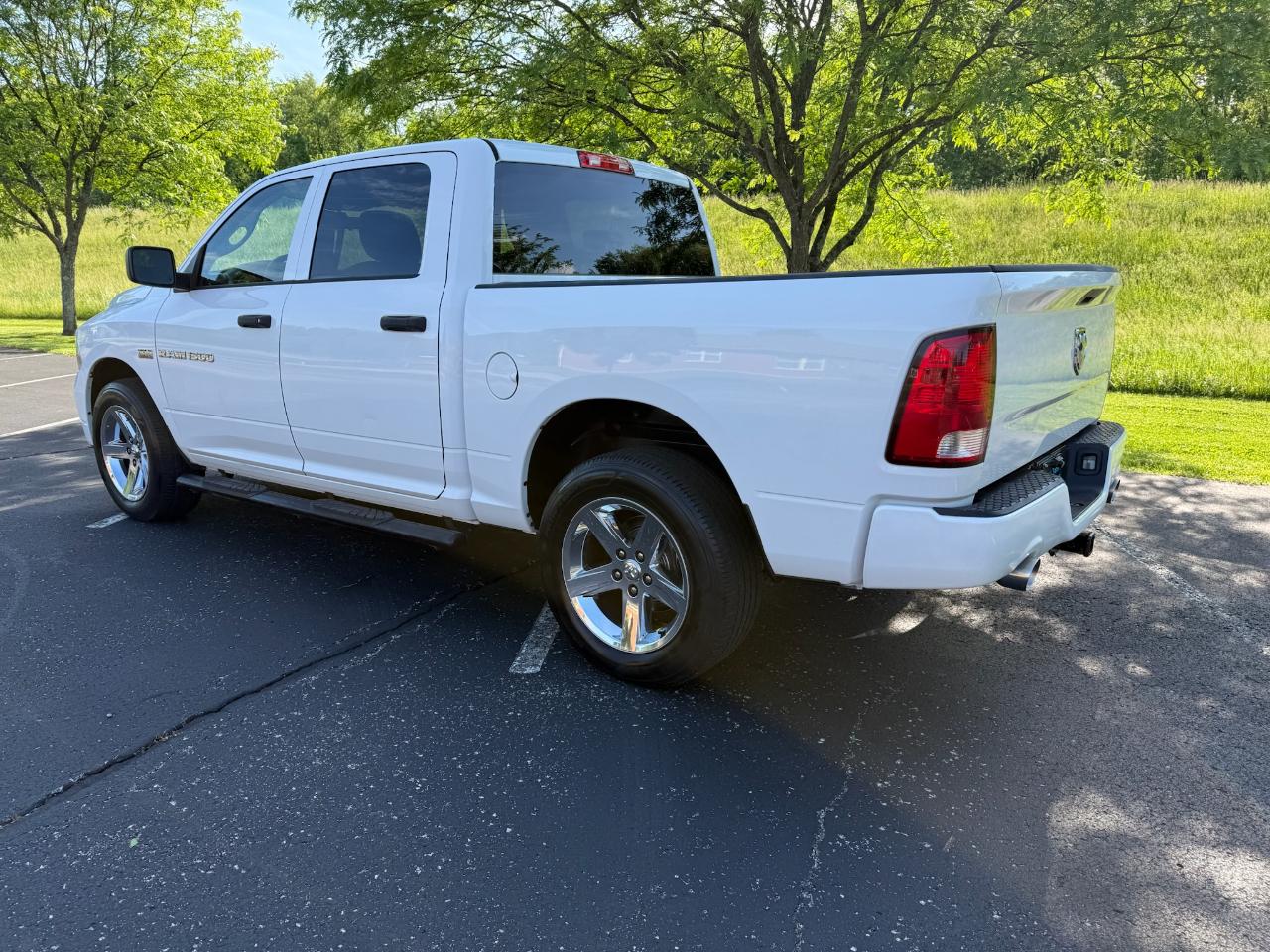 RAM 1500 ST Crew Cab 2WD 2012