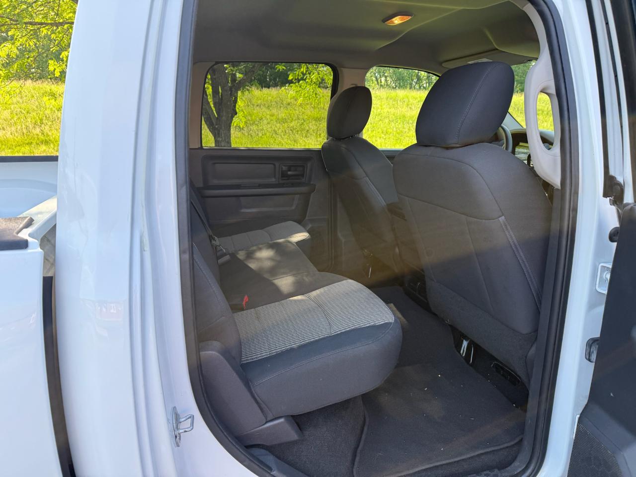 RAM 1500 ST Crew Cab 2WD 2012