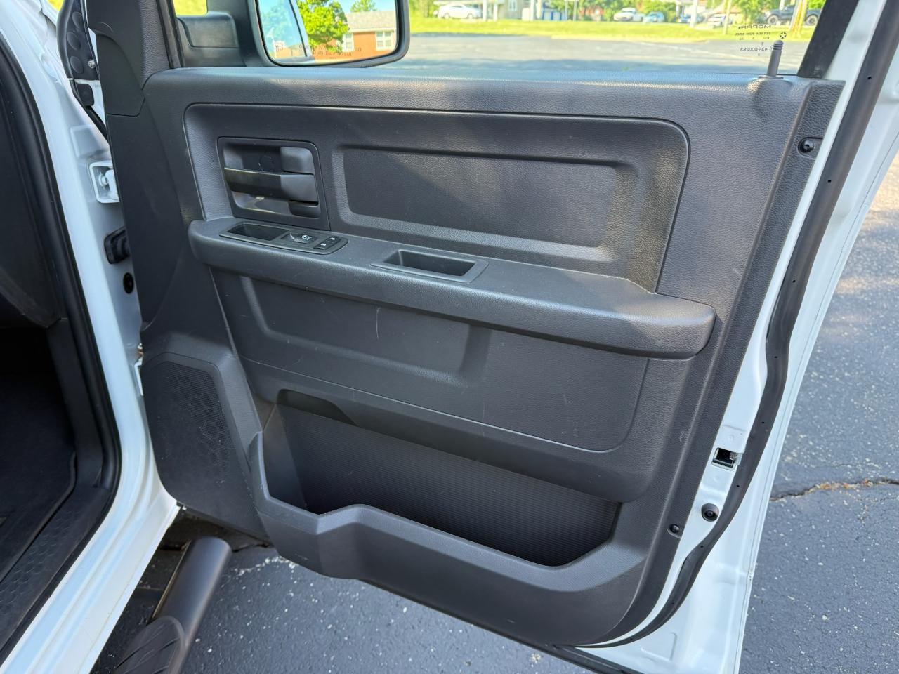 RAM 1500 ST Crew Cab 2WD 2012