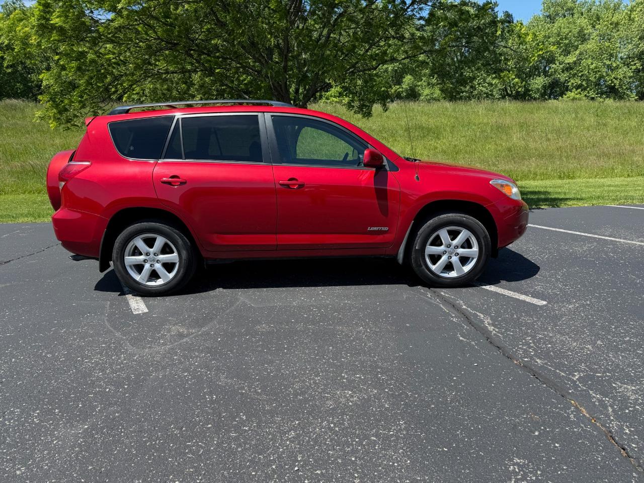 Toyota RAV4 Limited I4 2WD 2007