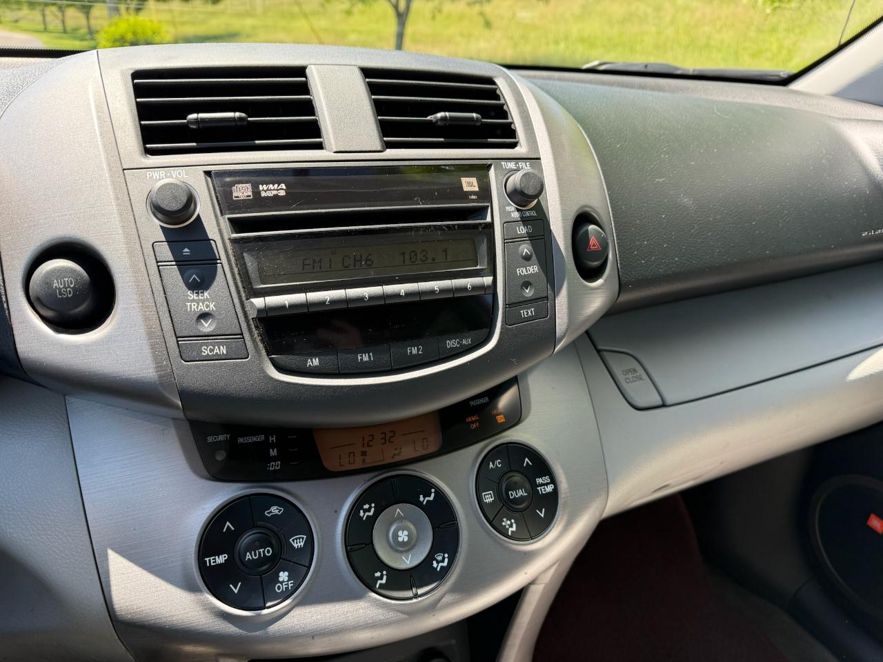 Toyota RAV4 Limited I4 2WD 2007