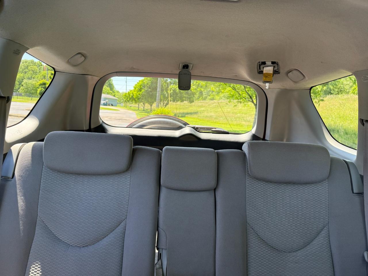 Toyota RAV4 Limited I4 2WD 2007