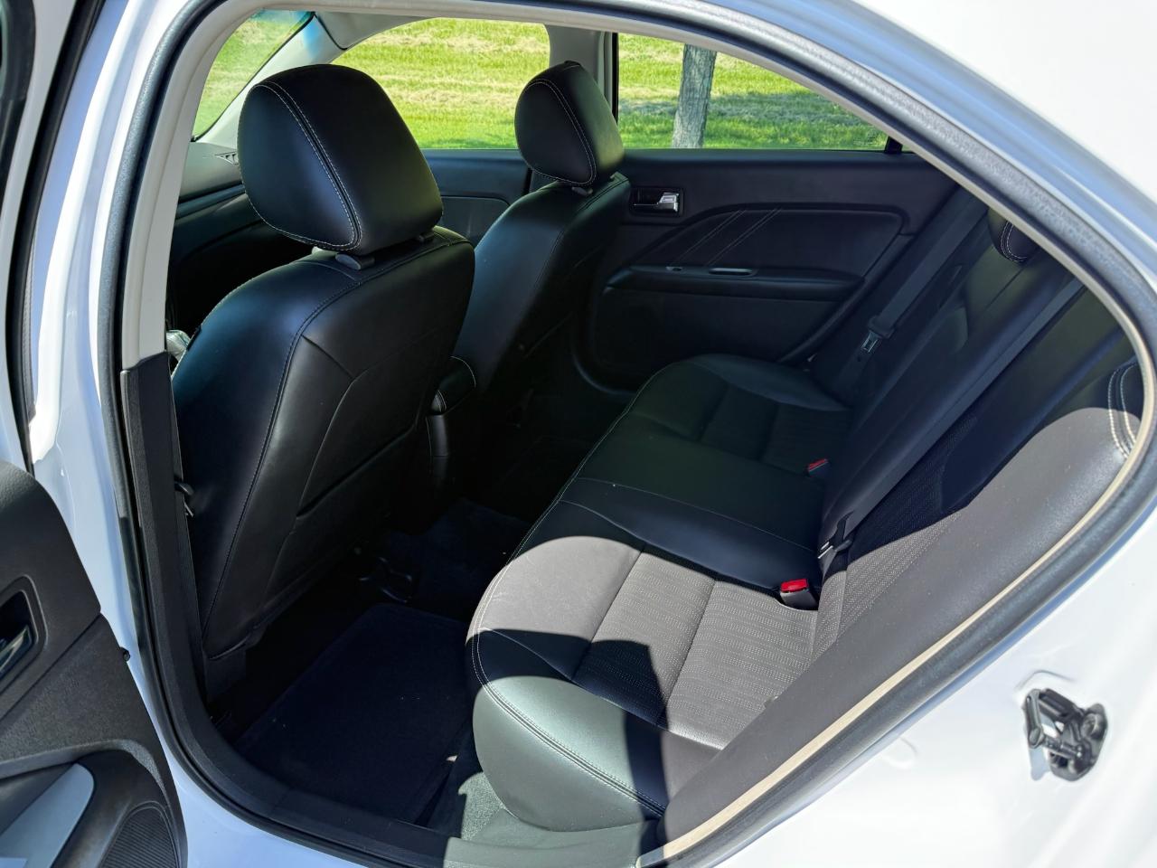 Ford Fusion V6 Sport FWD 2011