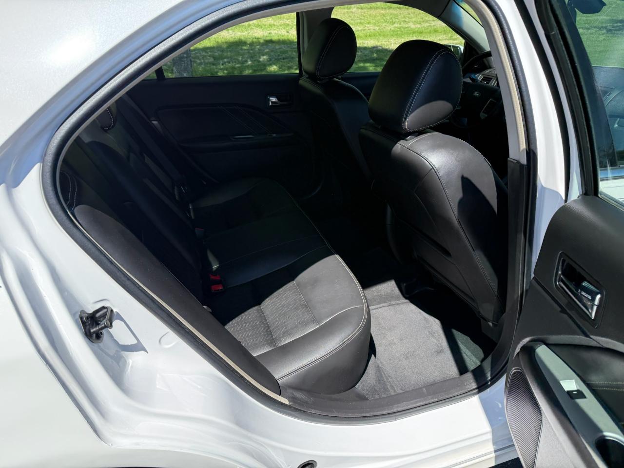 Ford Fusion V6 Sport FWD 2011