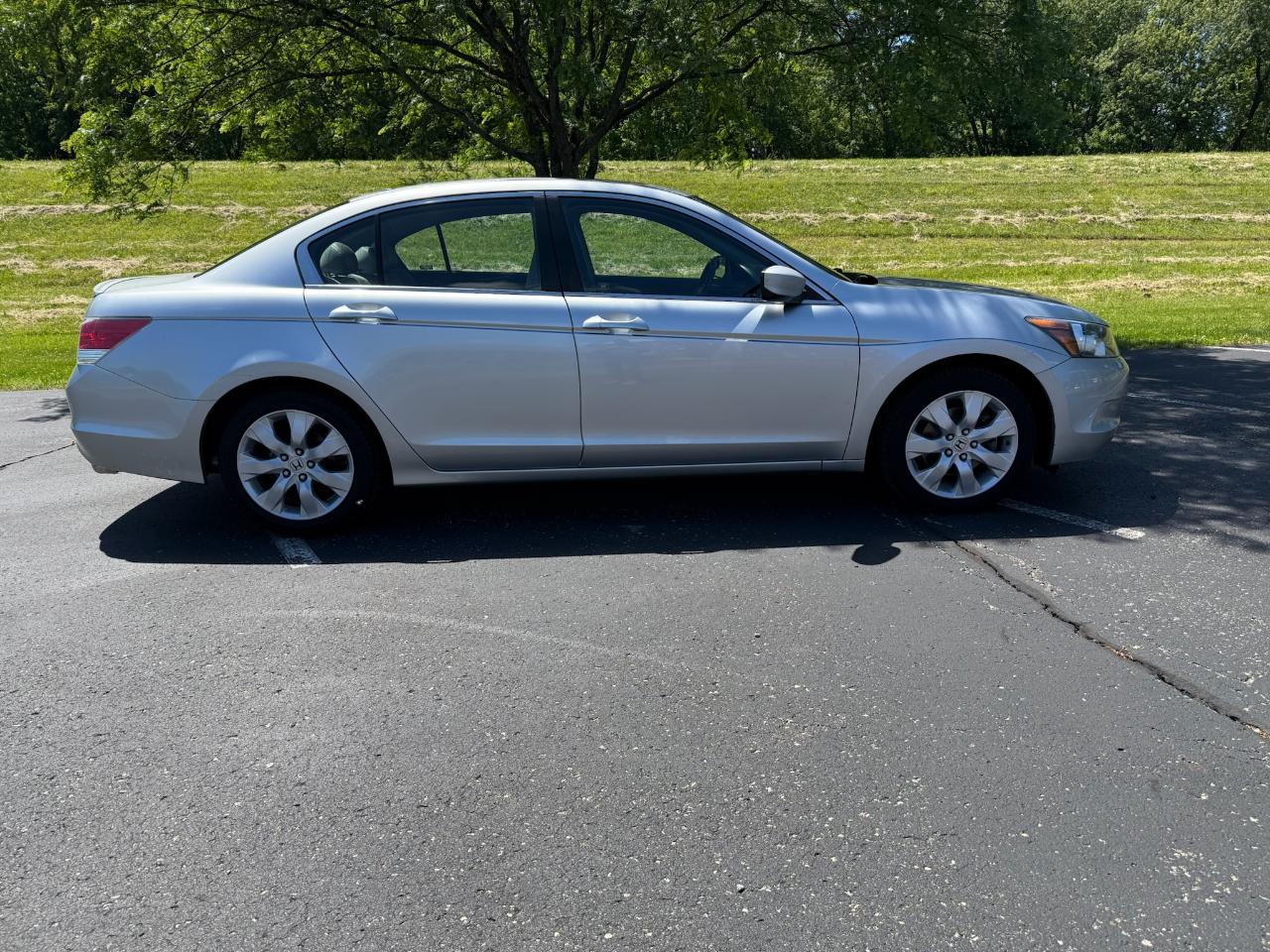 Honda Accord EX-L Sedan AT 2009