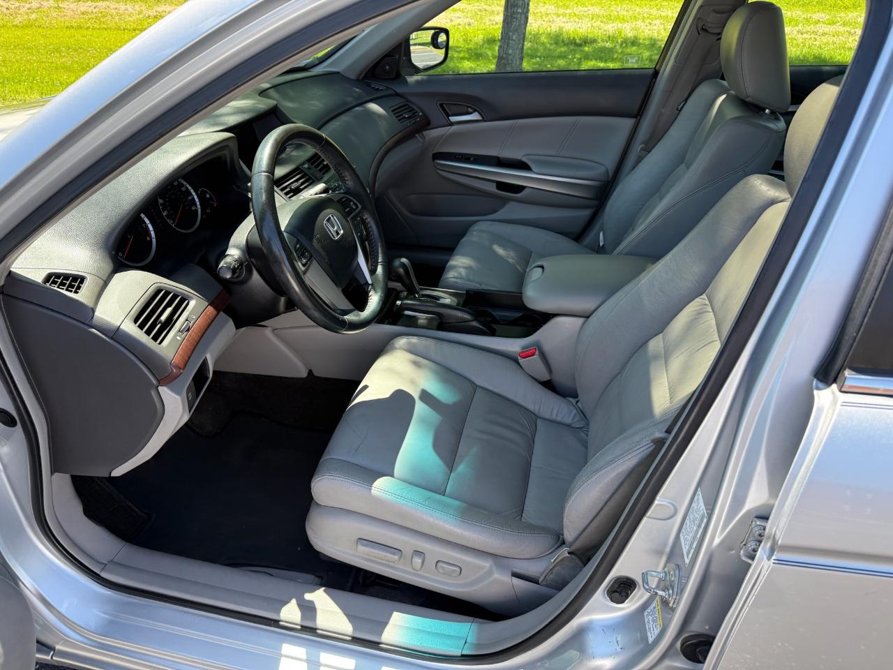 Honda Accord EX-L Sedan AT 2009