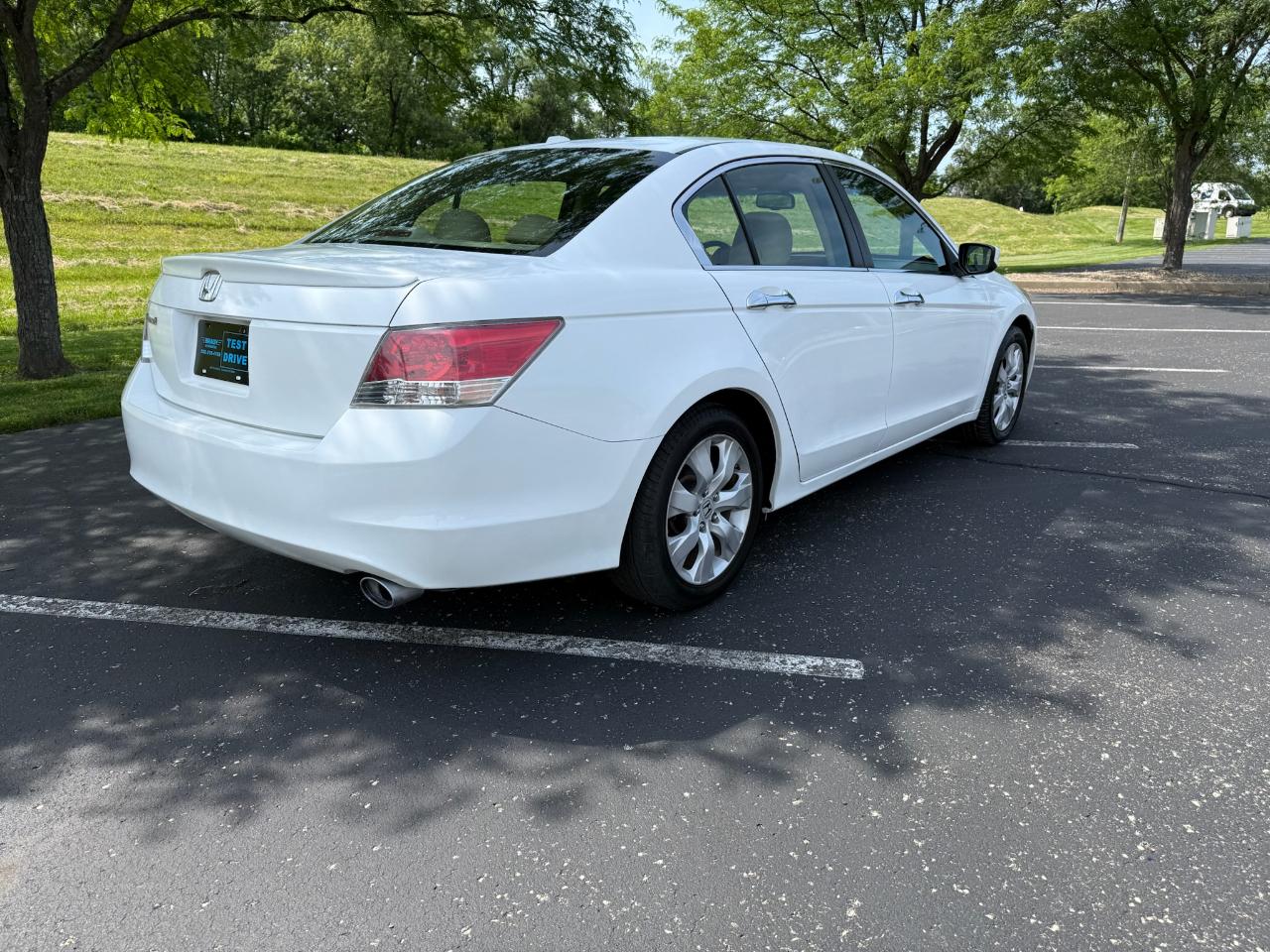 Honda Accord EX-L Sedan AT 2010