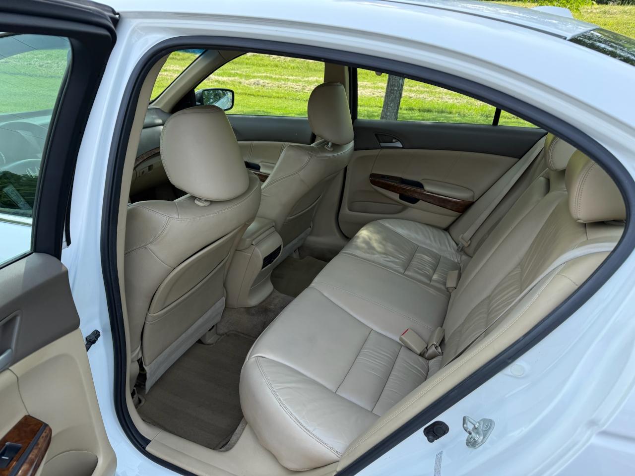 Honda Accord EX-L Sedan AT 2010