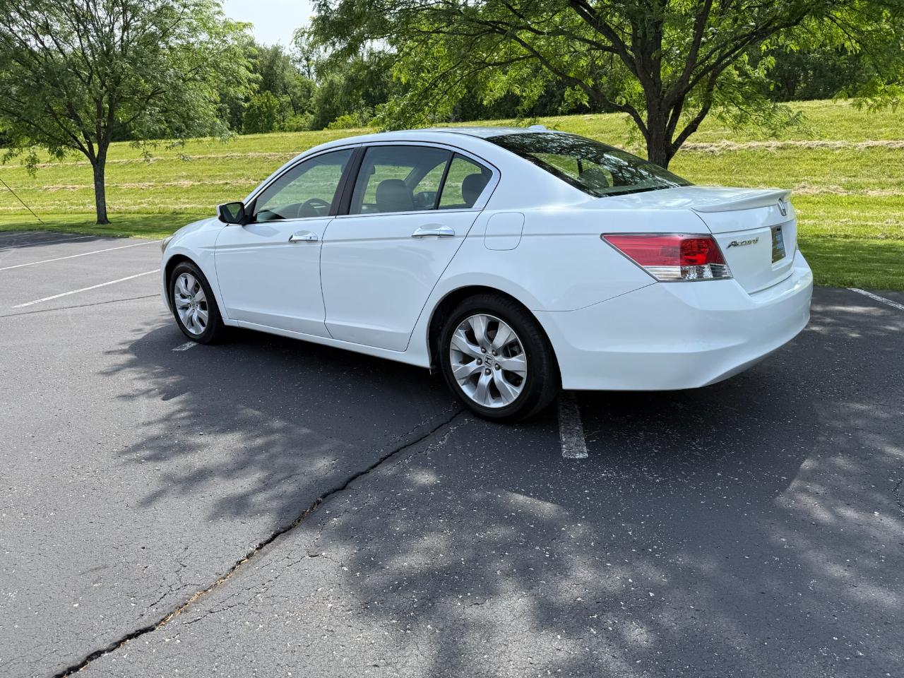 Honda Accord EX-L Sedan AT 2010