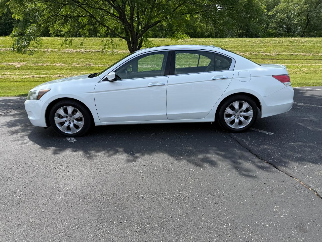 Honda Accord EX-L Sedan AT 2010