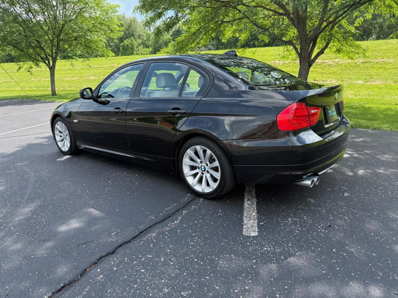 BMW 3-Series 328i 2011