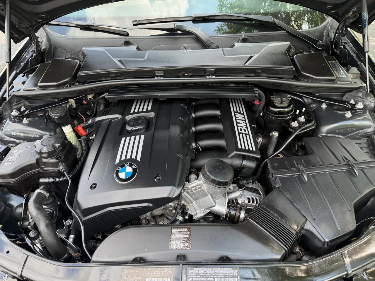 BMW 3-Series 328i 2011