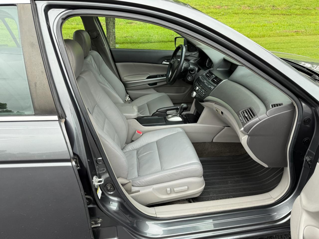 Honda Accord EX-L V-6 Sedan AT 2008