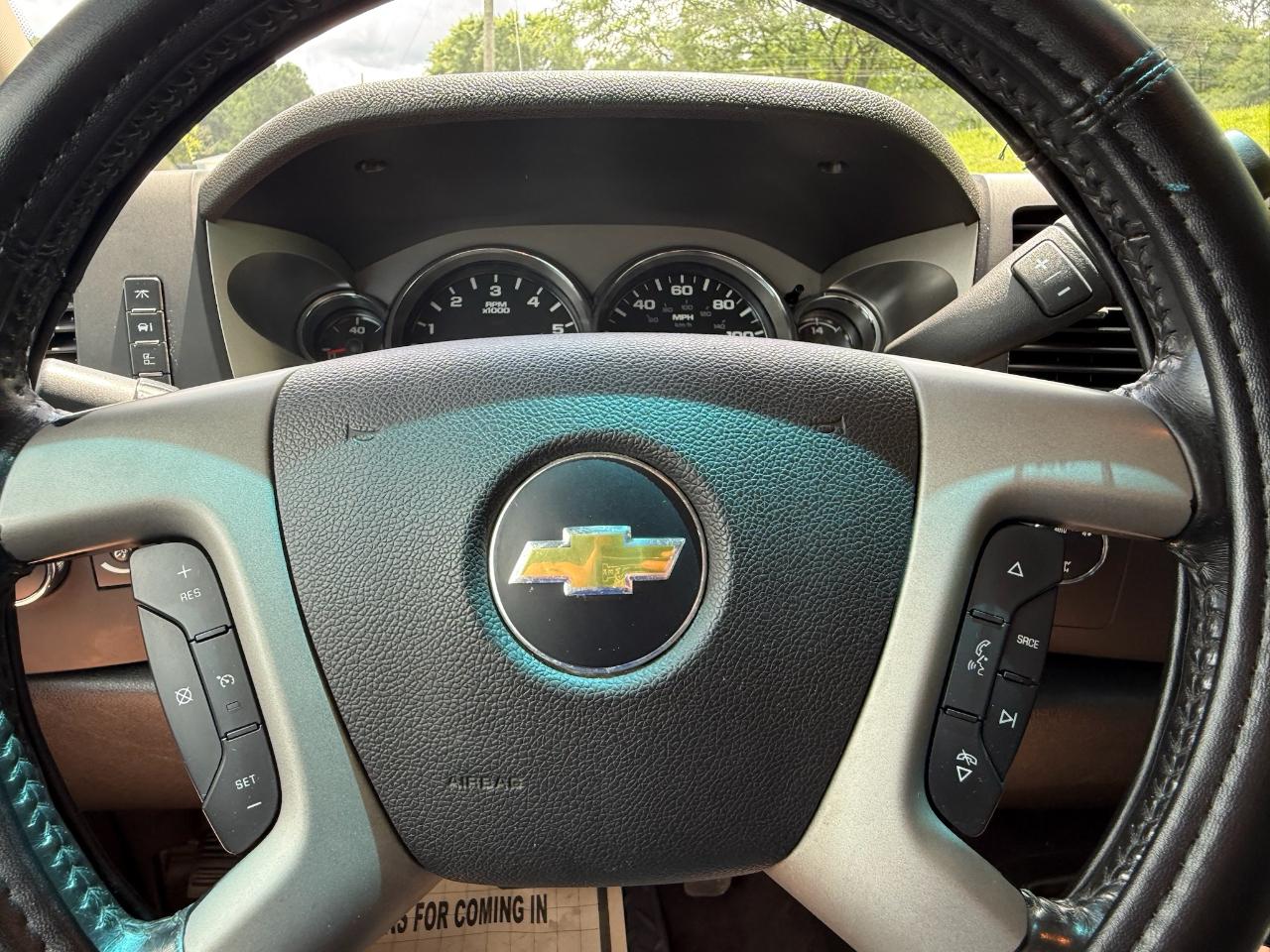 Chevrolet Silverado 1500 LT Crew Cab 4WD 2013