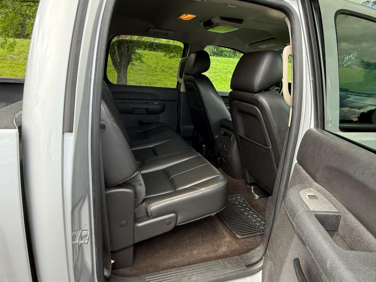 Chevrolet Silverado 1500 LT Crew Cab 4WD 2013
