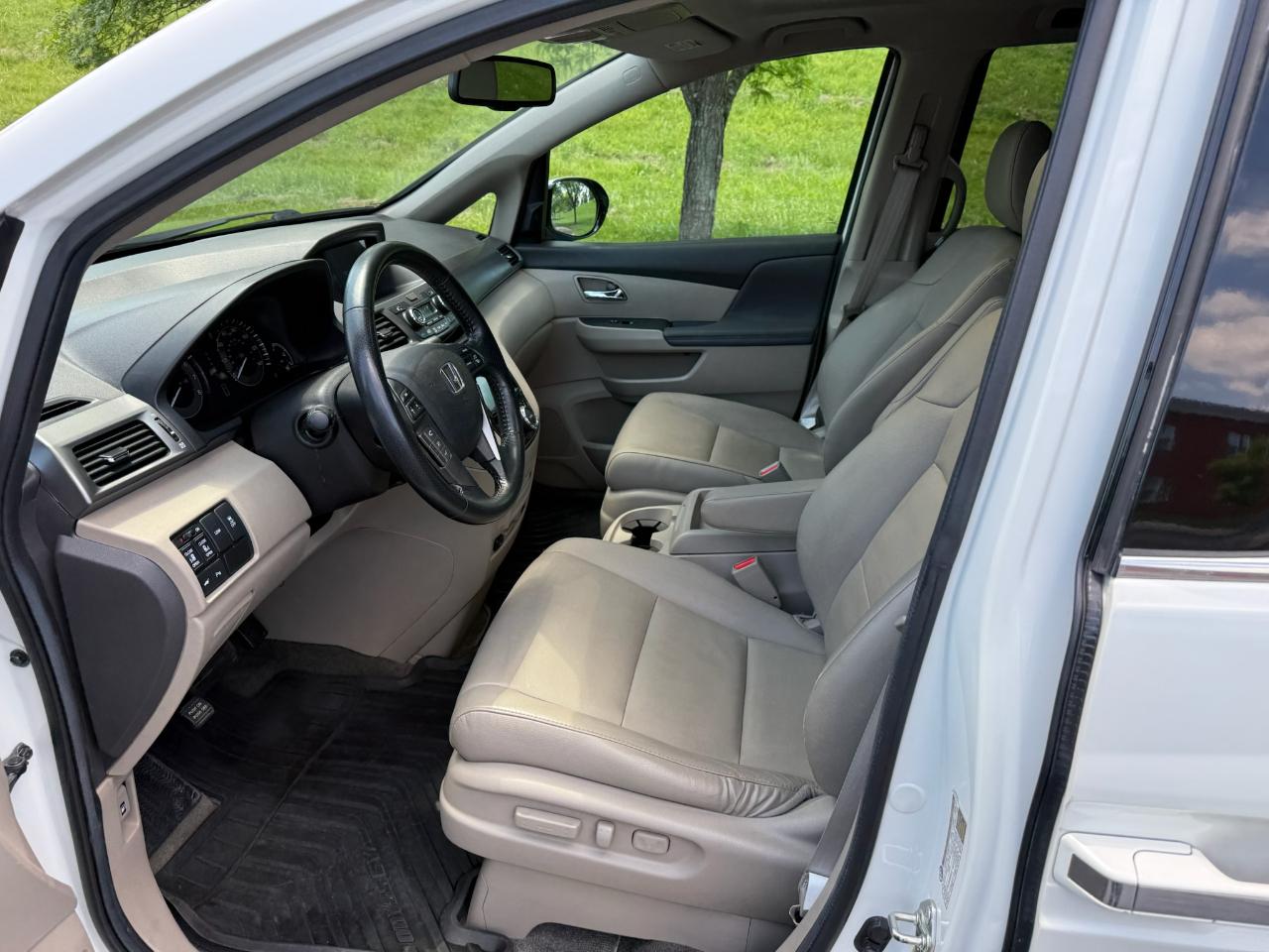 Honda Odyssey Touring Elite 2014