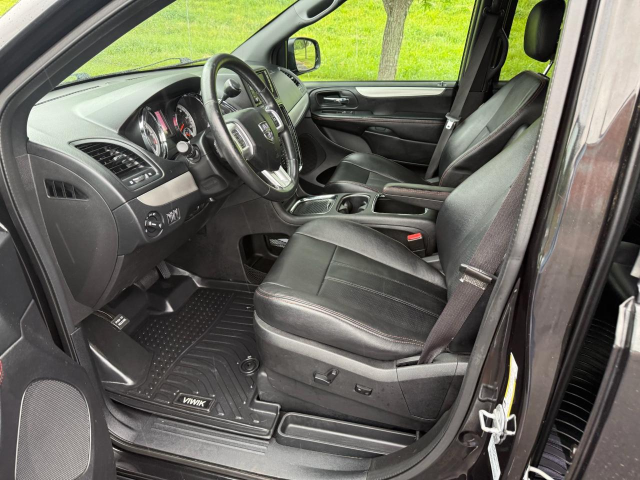 Dodge Grand Caravan R/T 2015