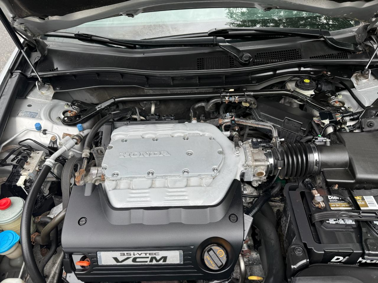 Honda Accord EX-L V-6 Sedan AT 2011
