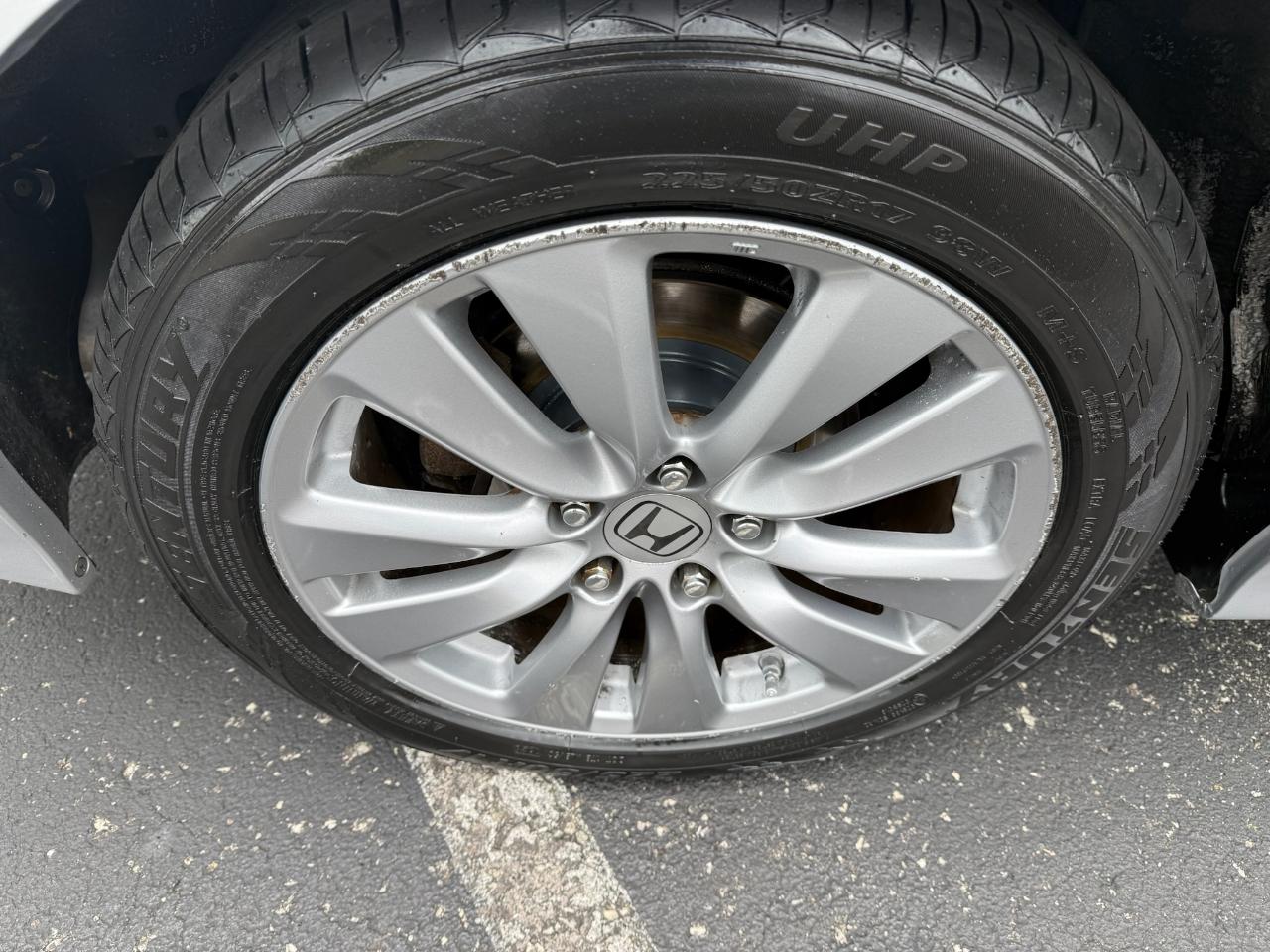 Honda Accord EX-L V-6 Sedan AT 2011