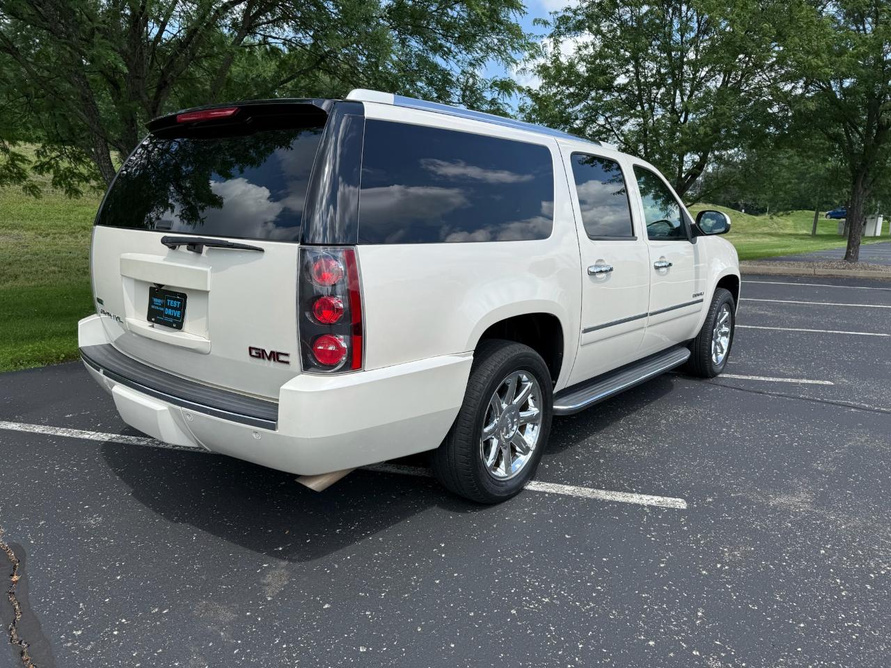 GMC Yukon Denali Denali 2012