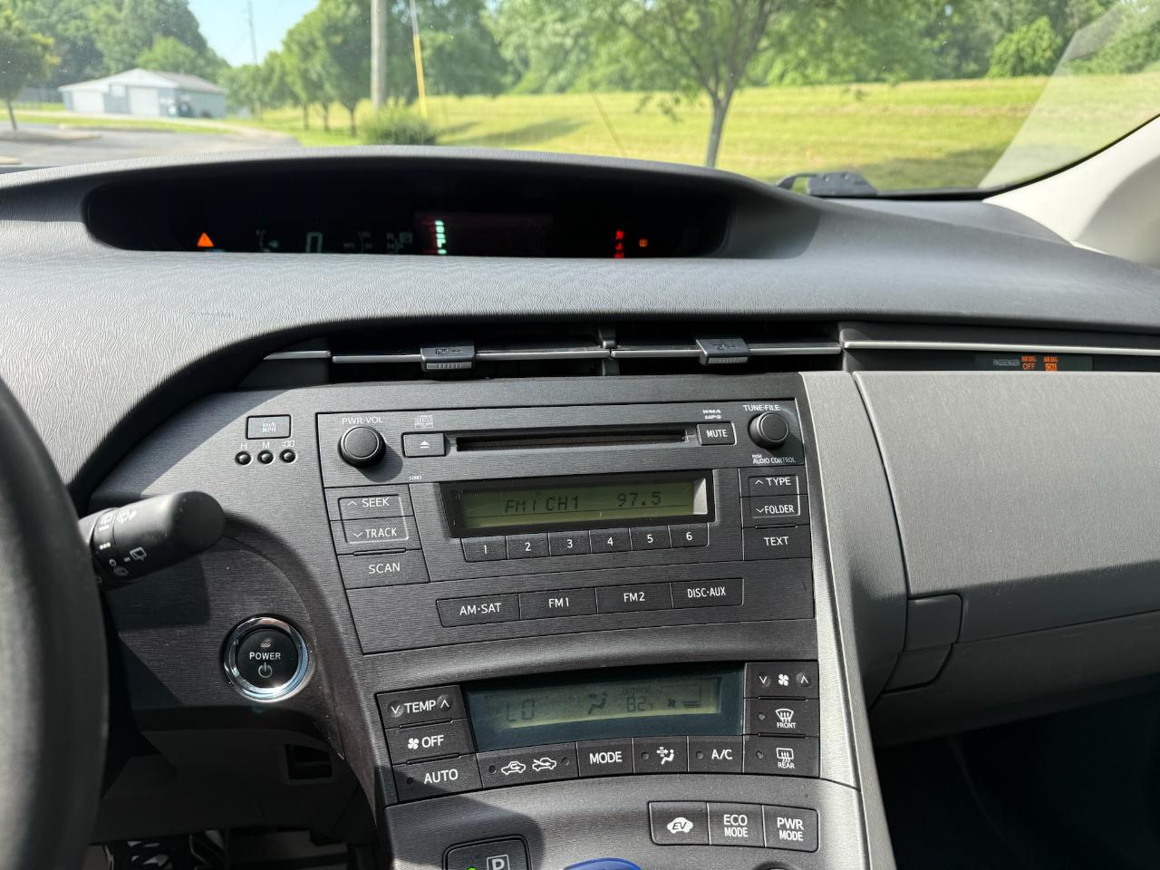 Toyota Prius Prius V 2010
