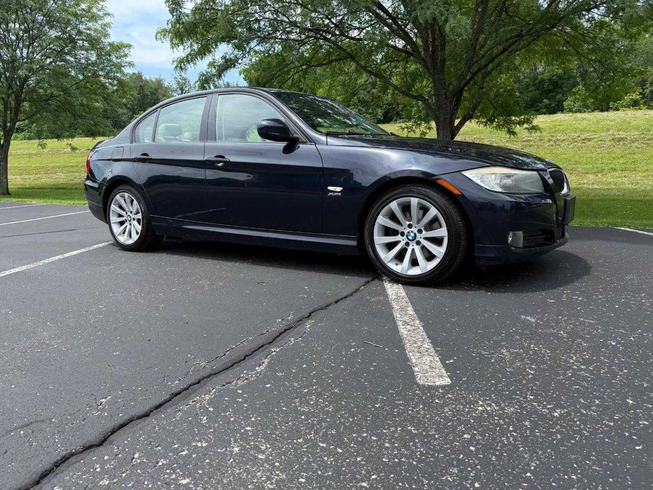 BMW 3-Series 328xi 2009