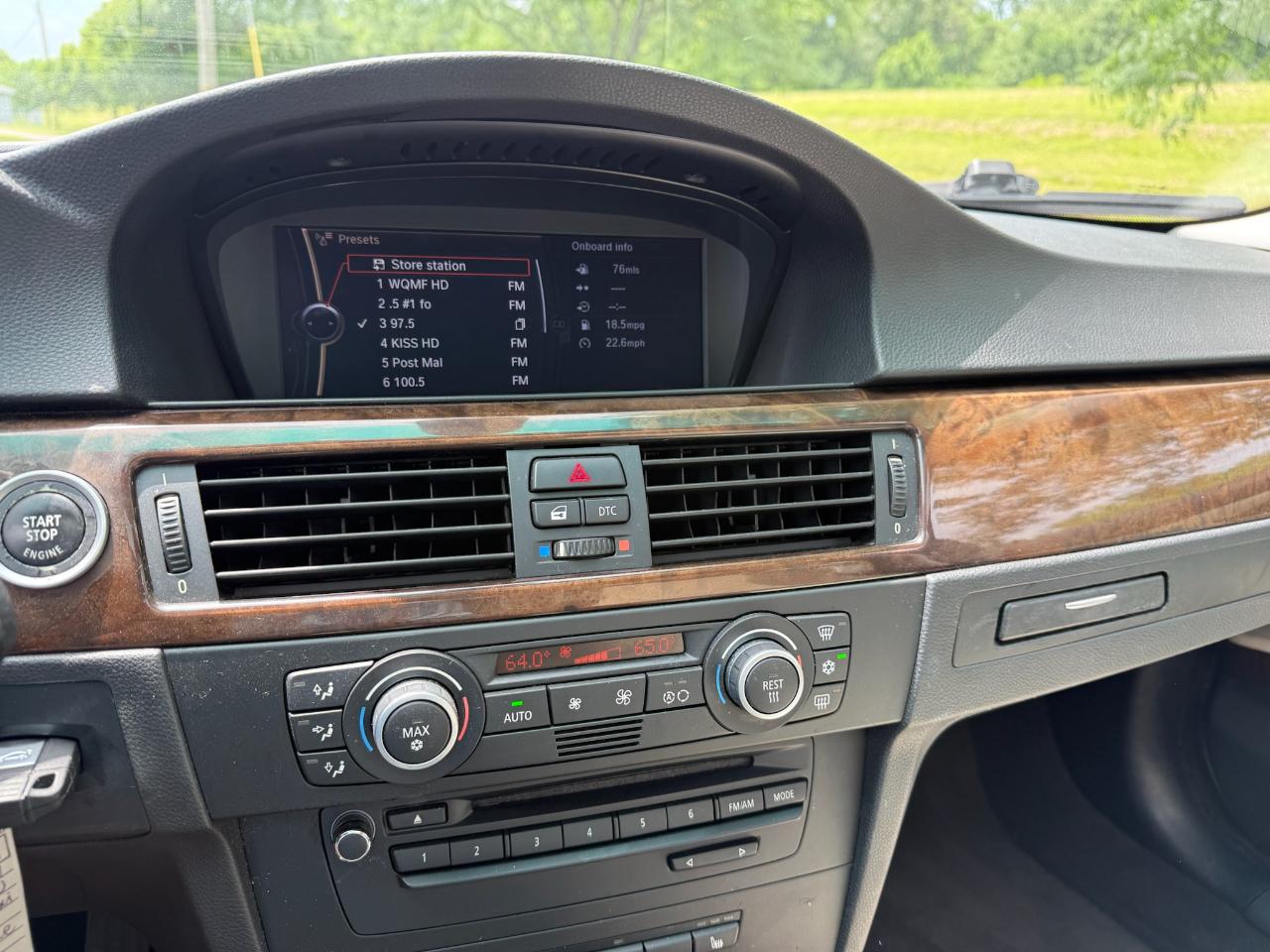 BMW 3-Series 328xi 2009