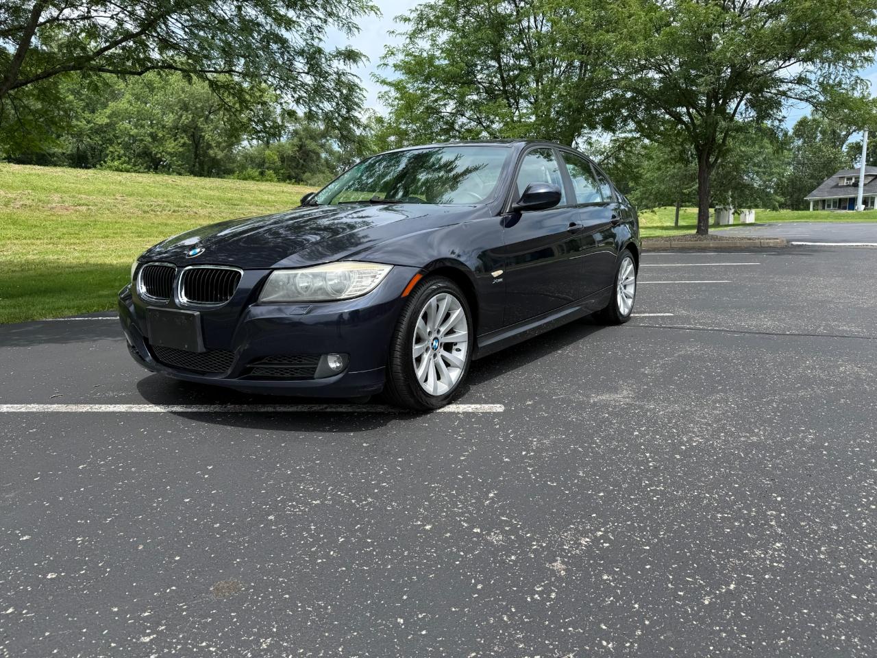 BMW 3-Series 328xi 2009