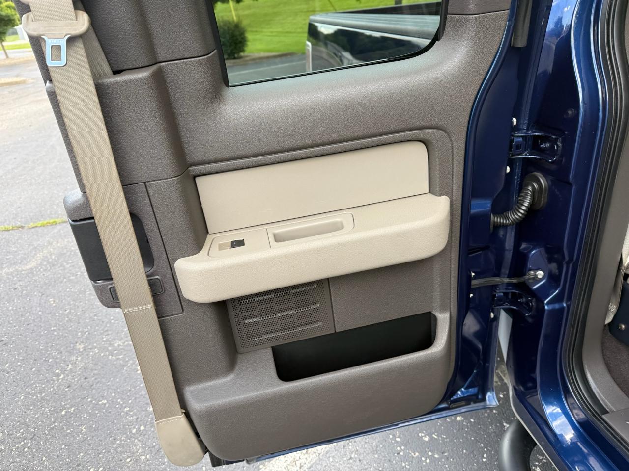 Ford F-150 XLT 2WD 2009