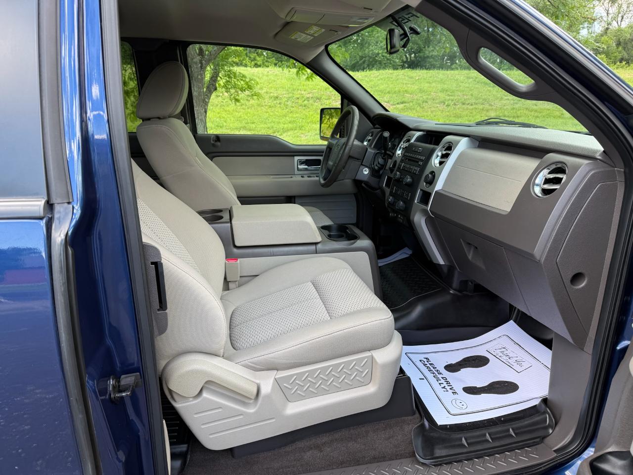 Ford F-150 XLT 2WD 2009