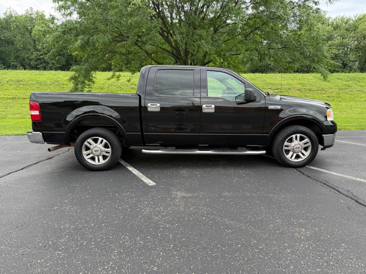 Ford F-150 Lariat SuperCrew 2WD 2005