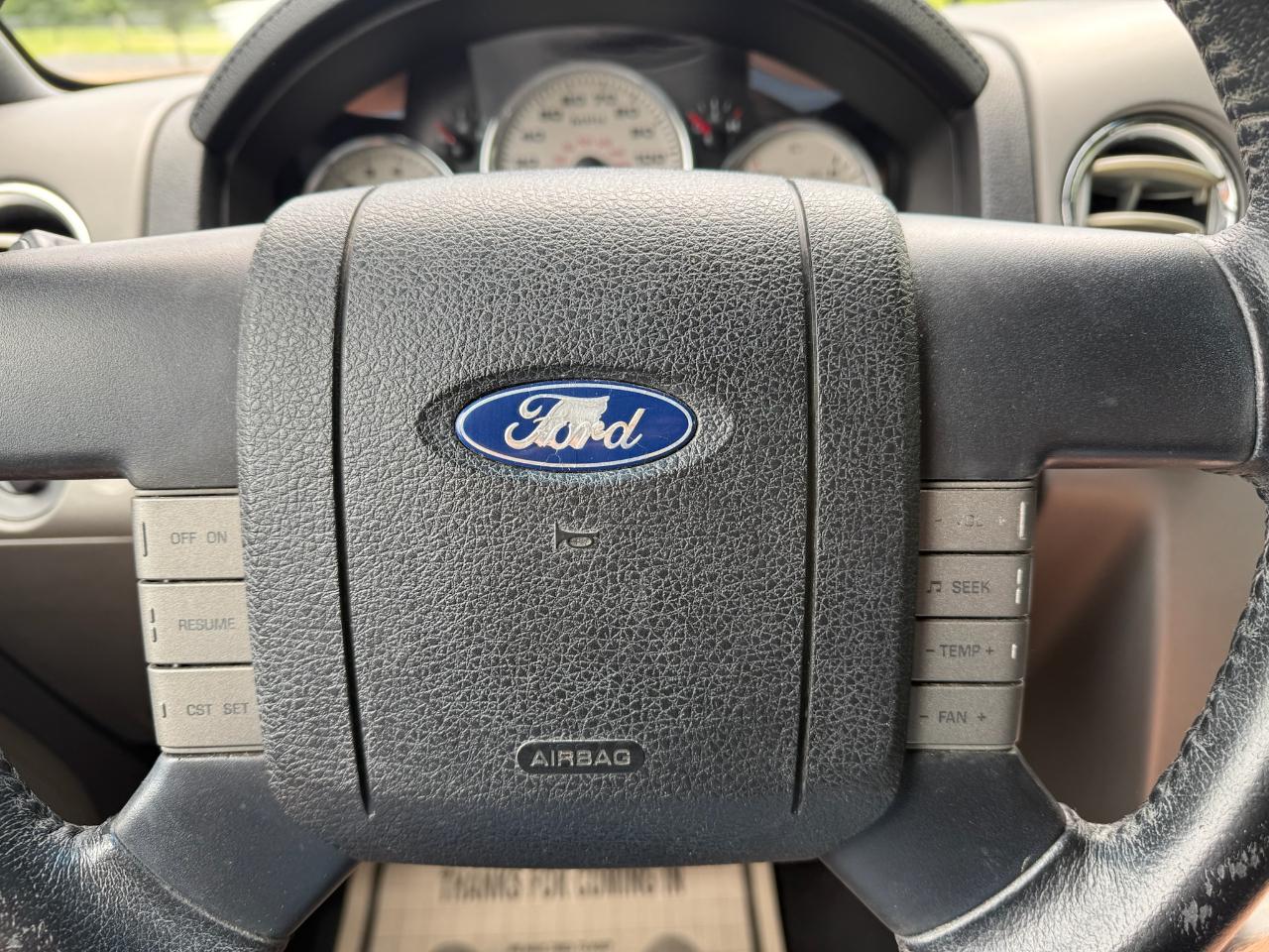Ford F-150 Lariat SuperCrew 2WD 2005